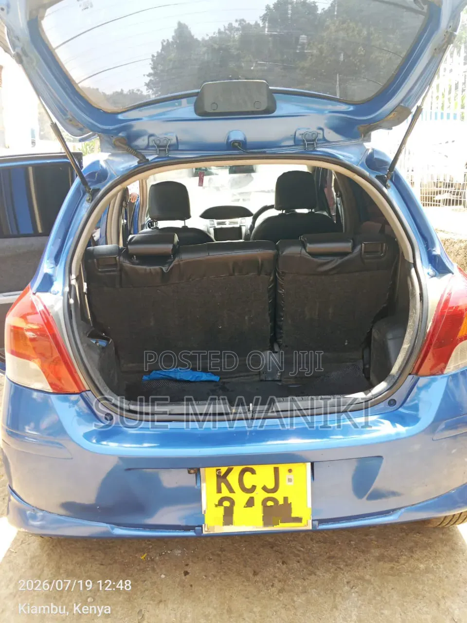 Toyota Vitz 2009 Blue
