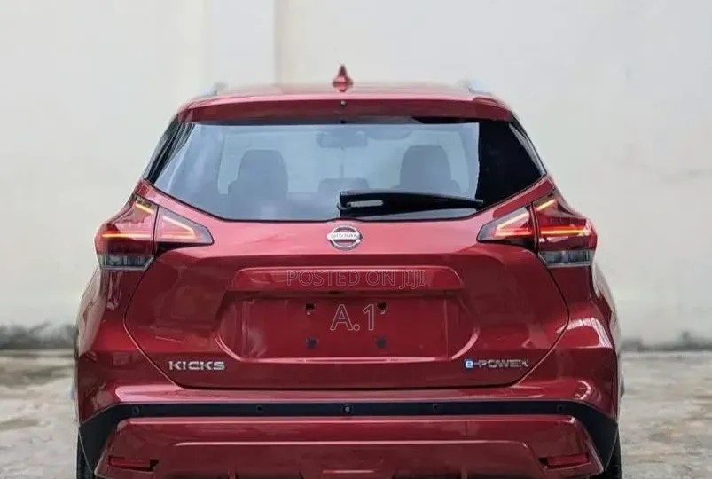 Nissan Kicks 2020 Red
