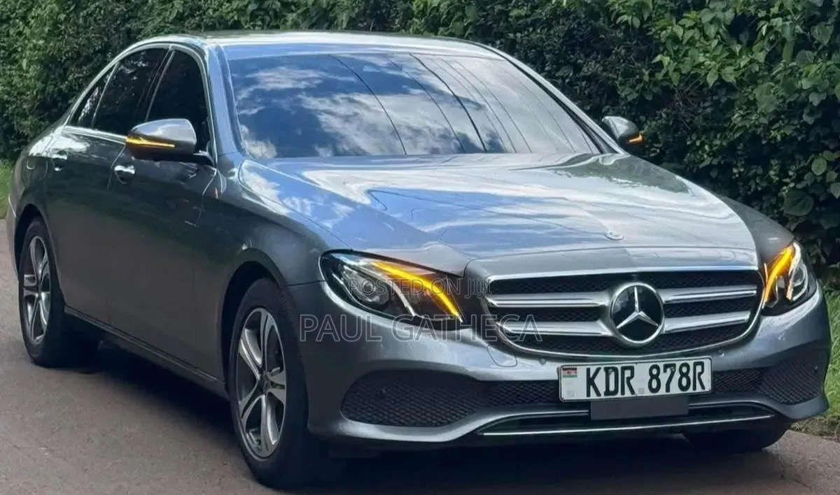 Mercedes-Benz E200 2017 Gray