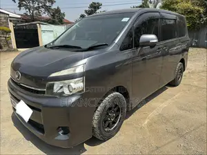 Toyota Voxy 2012 Black