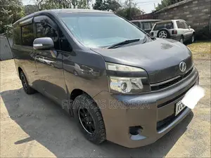 Toyota Voxy 2012 Black