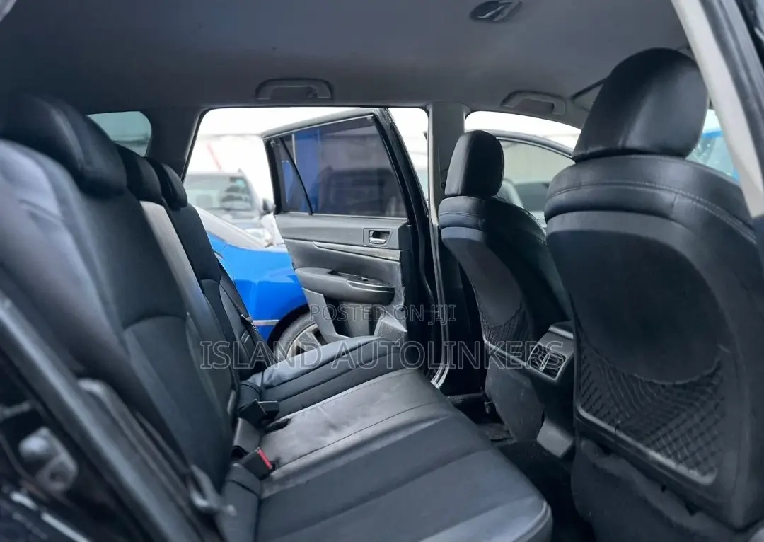 Subaru Outback 2012 Black