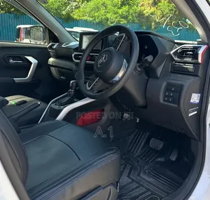 Toyota Raize 2020 Pearl