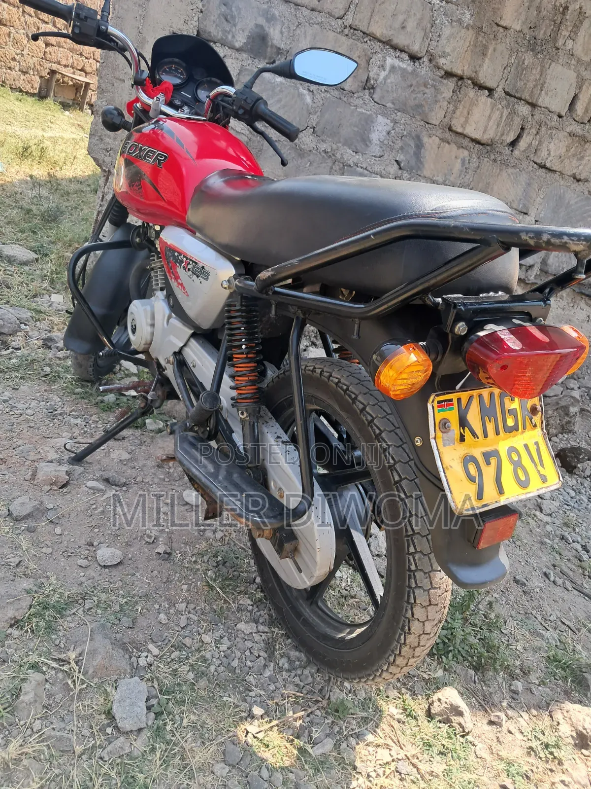 Bajaj Boxer 125 2024 Red