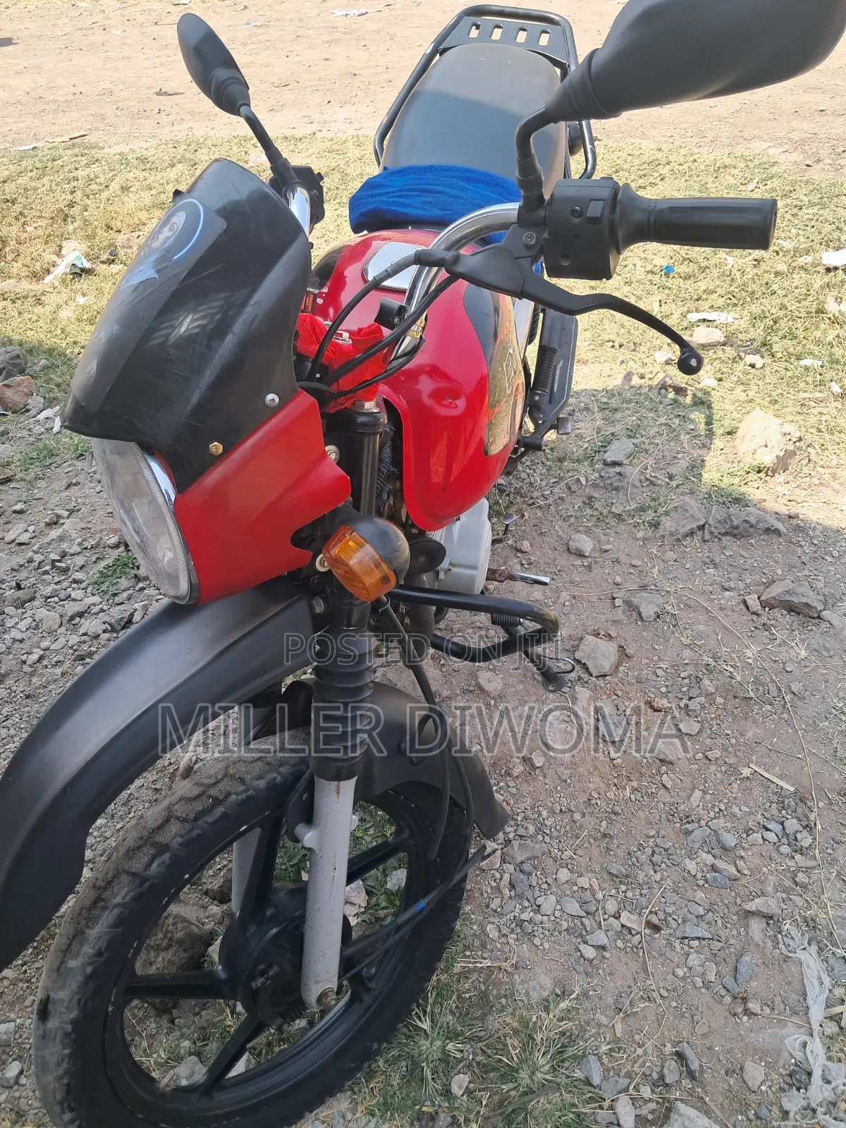 Bajaj Boxer 125 2024 Red