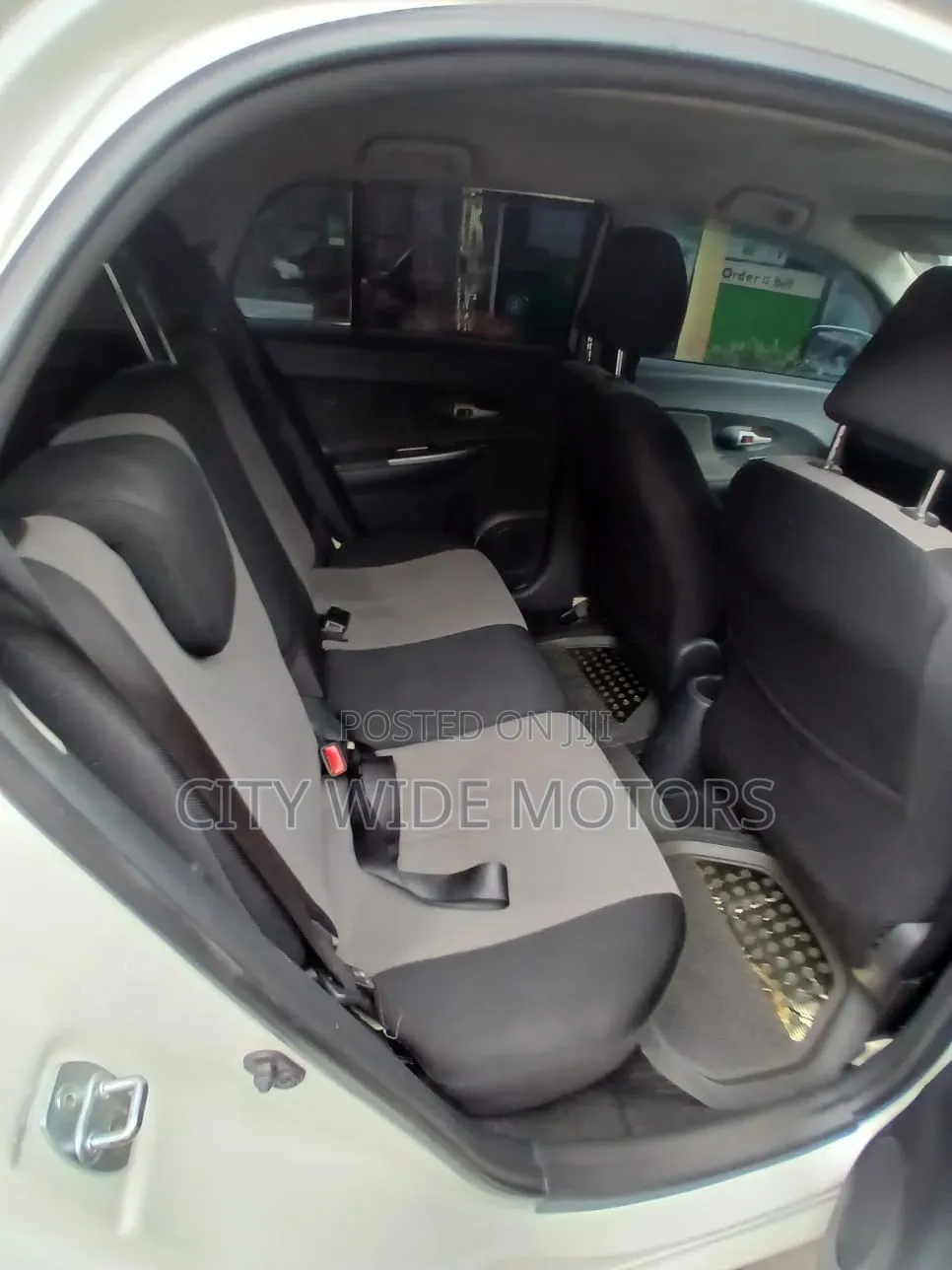 Toyota IST 2011 White
