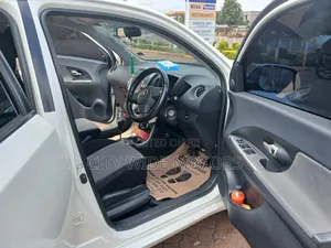 Toyota IST 2011 White