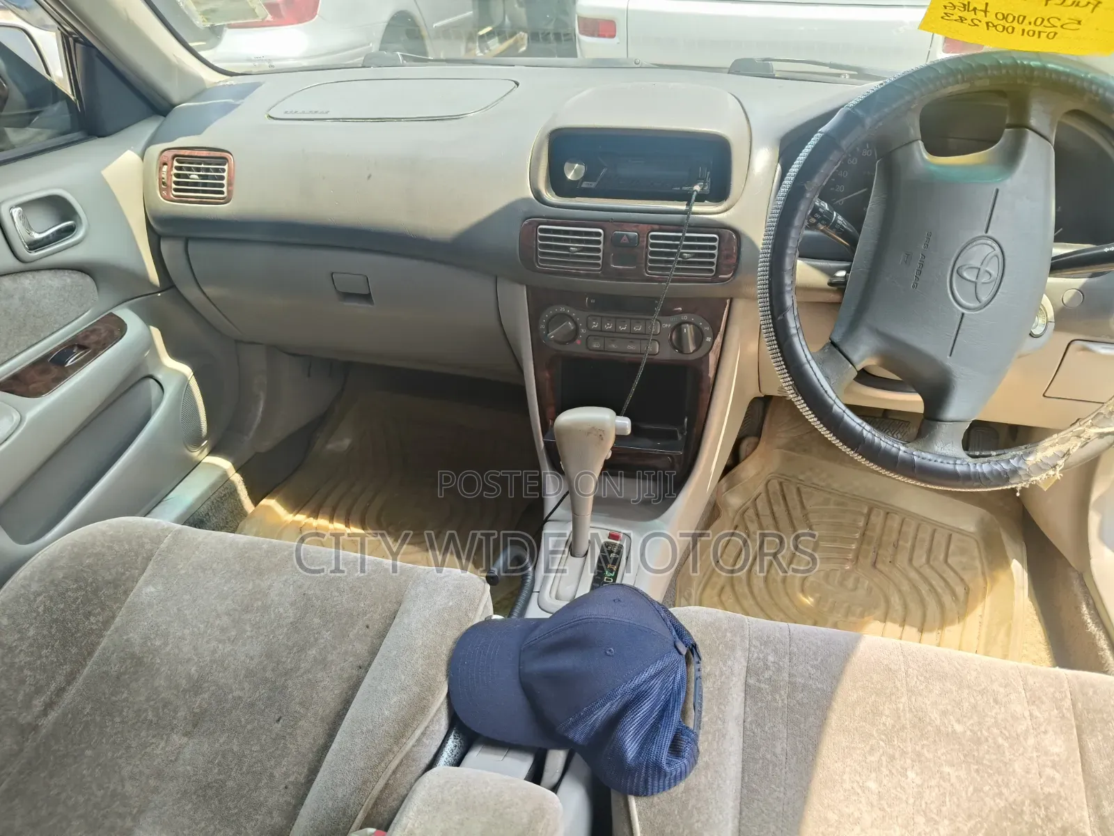 Toyota Corolla 1997 Silver
