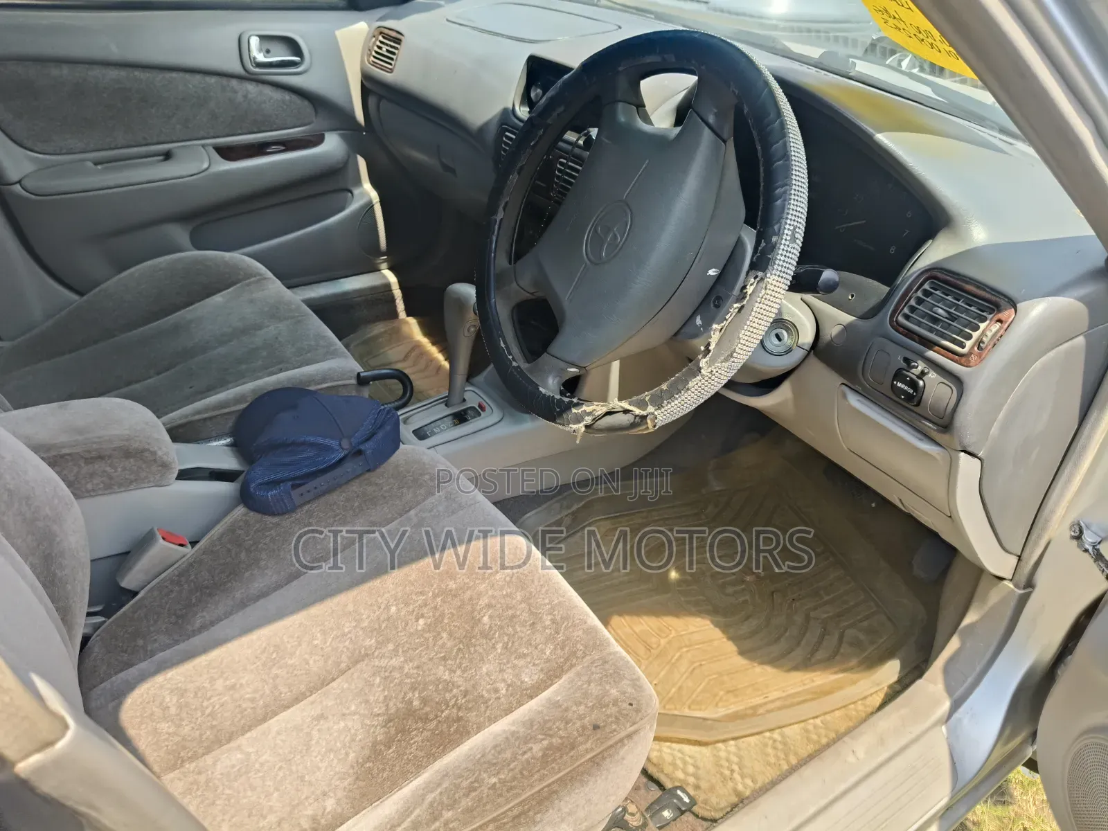 Toyota Corolla 1997 Silver