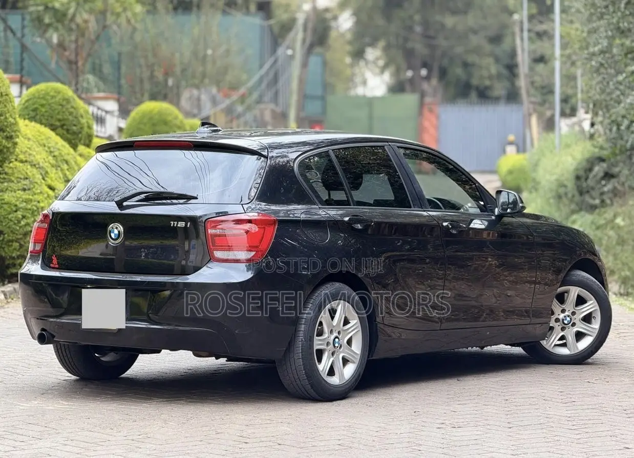 BMW 116i 2012 Black