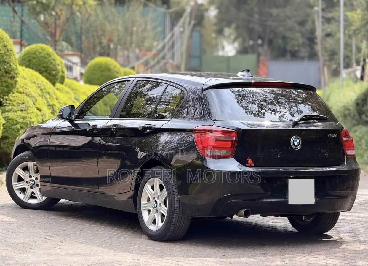 BMW 116i 2012 Black
