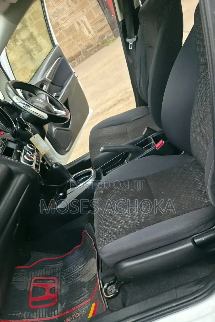 Honda Fit 2016 White