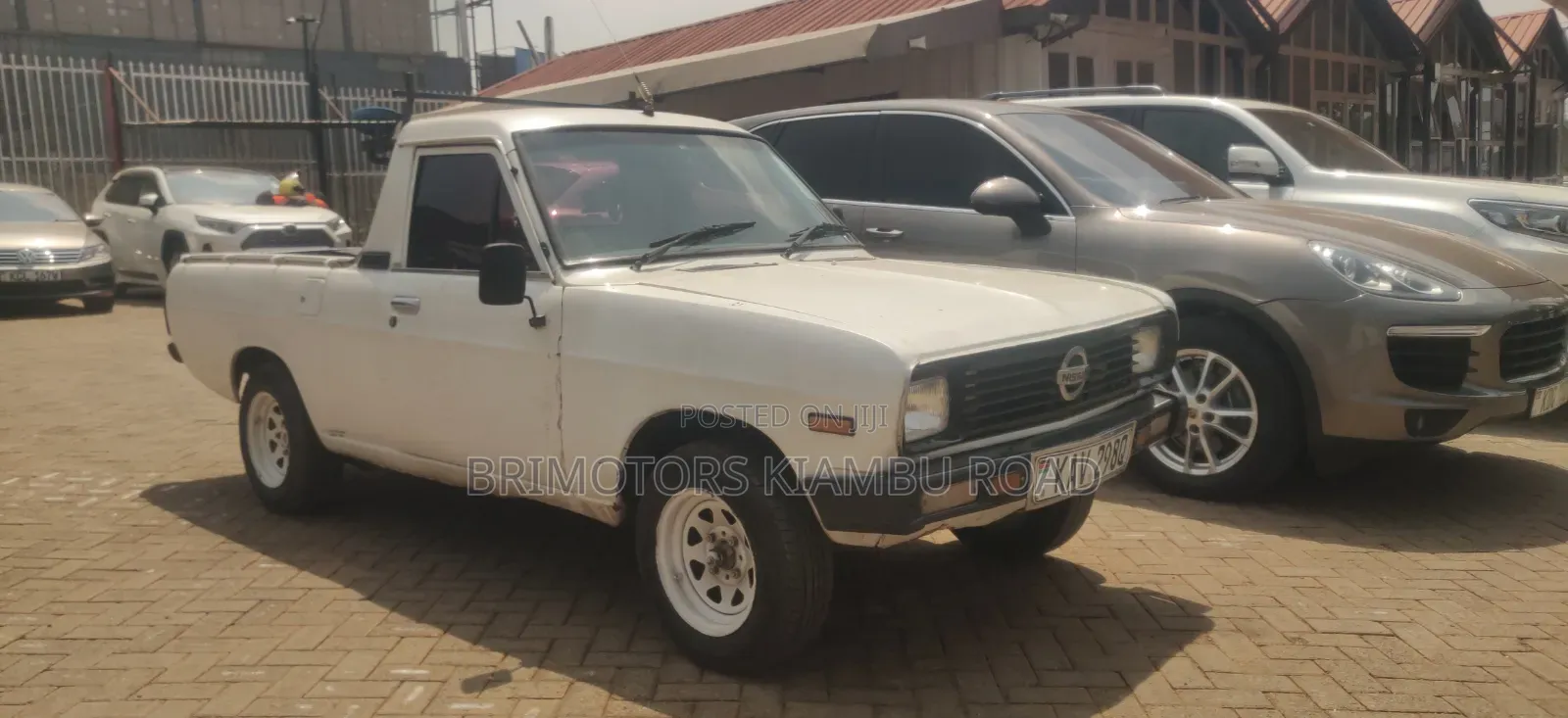 Nissan Pick-Up 2007 White