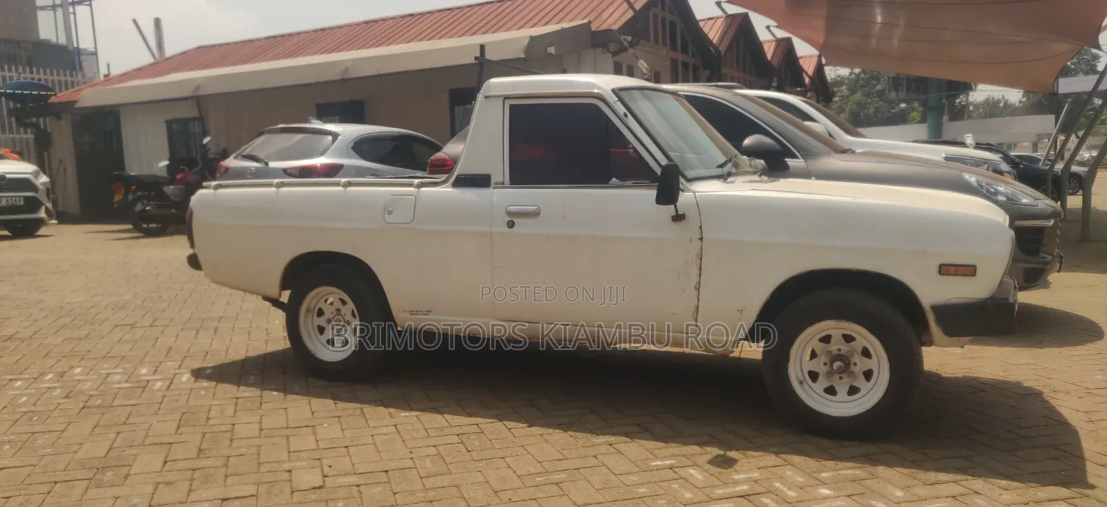 Nissan Pick-Up 2007 White