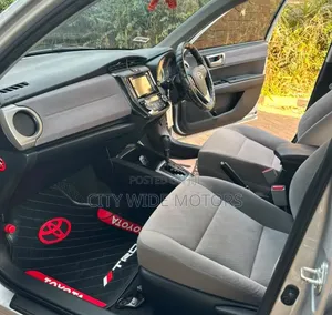 Toyota Axio 2013 Silver