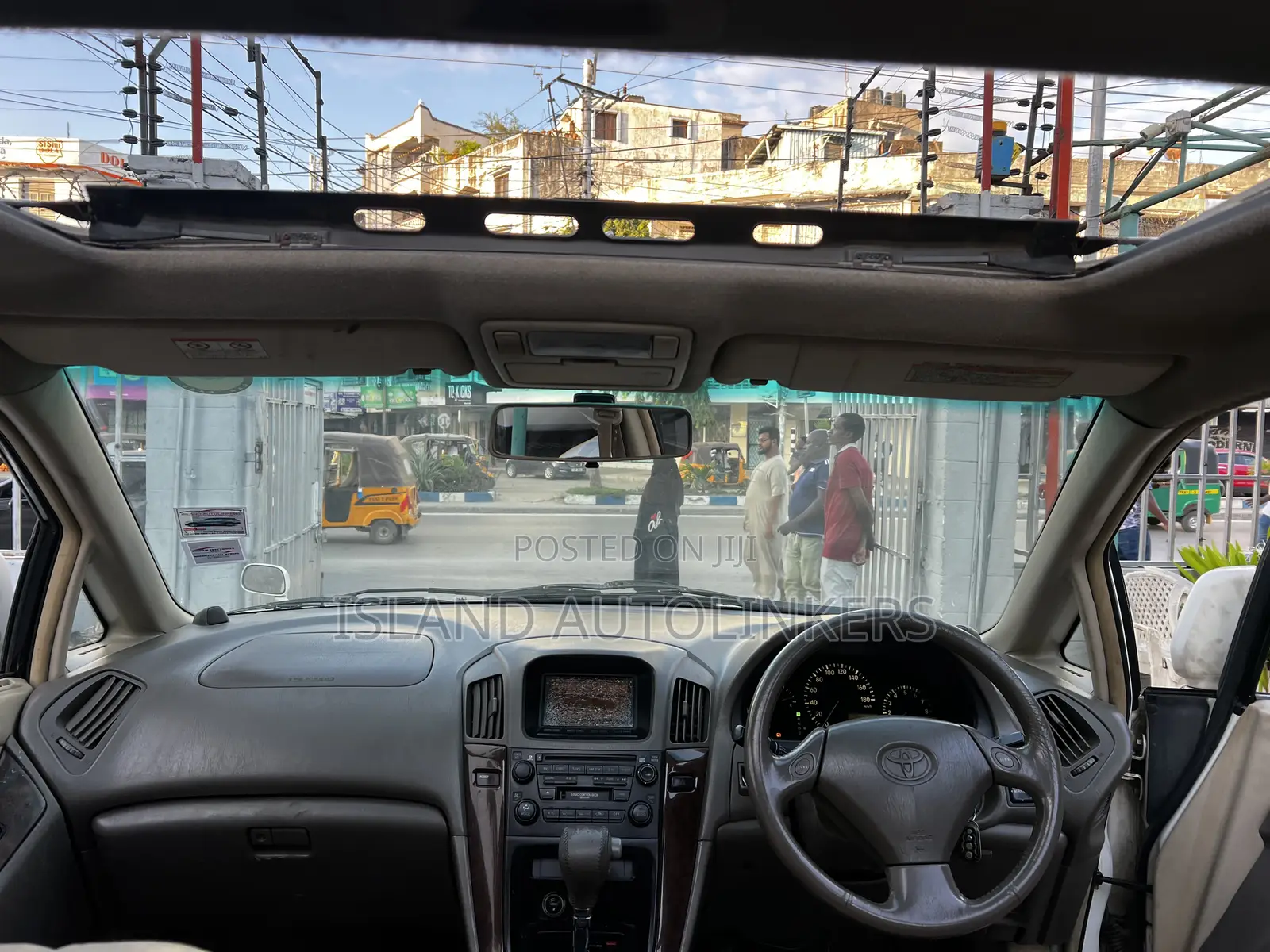 Toyota Harrier 3.0 V6 2002 White