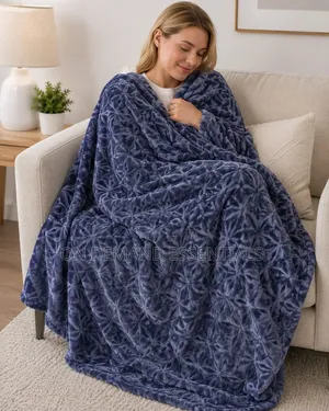Luxury Textured Fleece Blanket Size:200×230cms