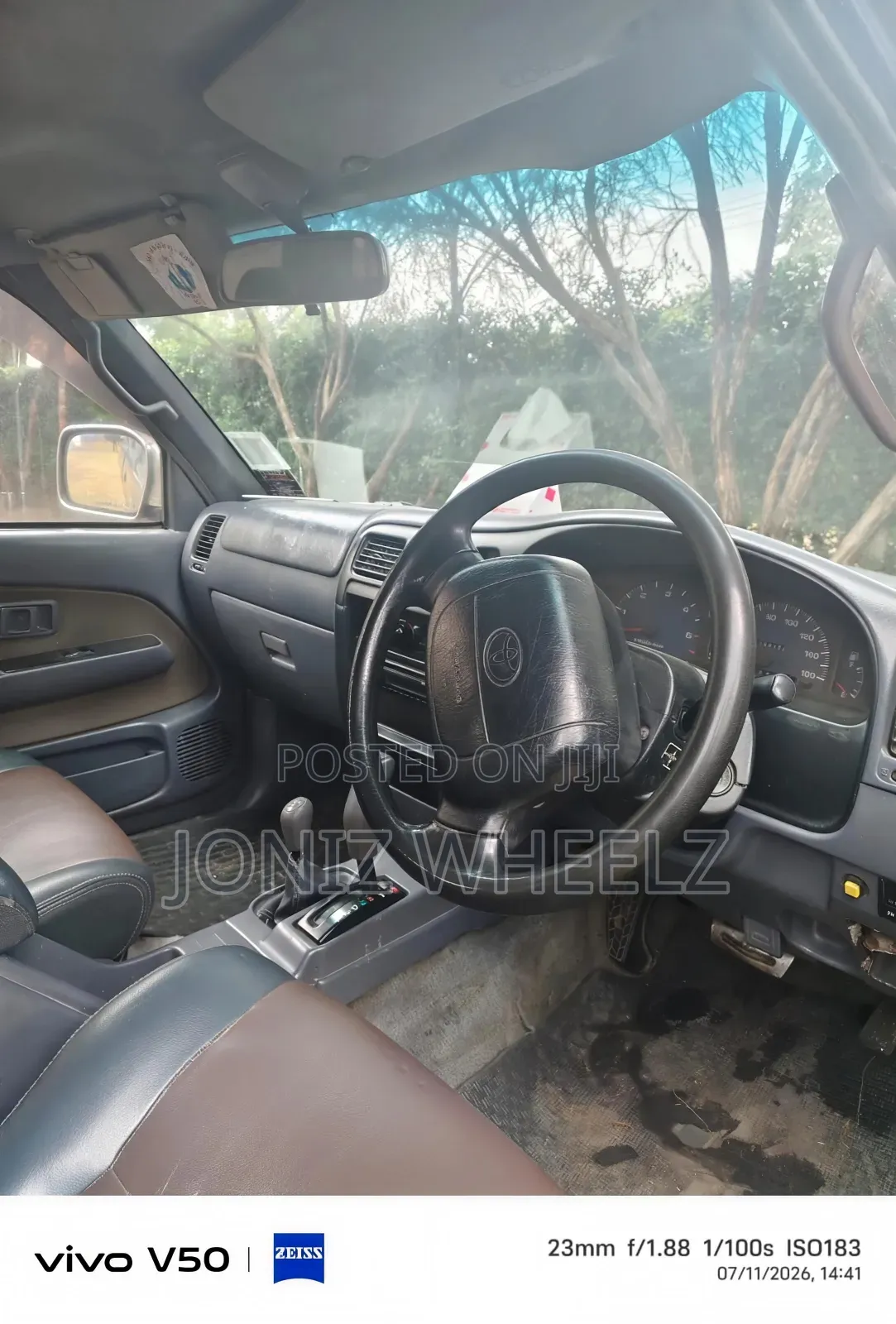 Toyota Hilux 1999 Blue