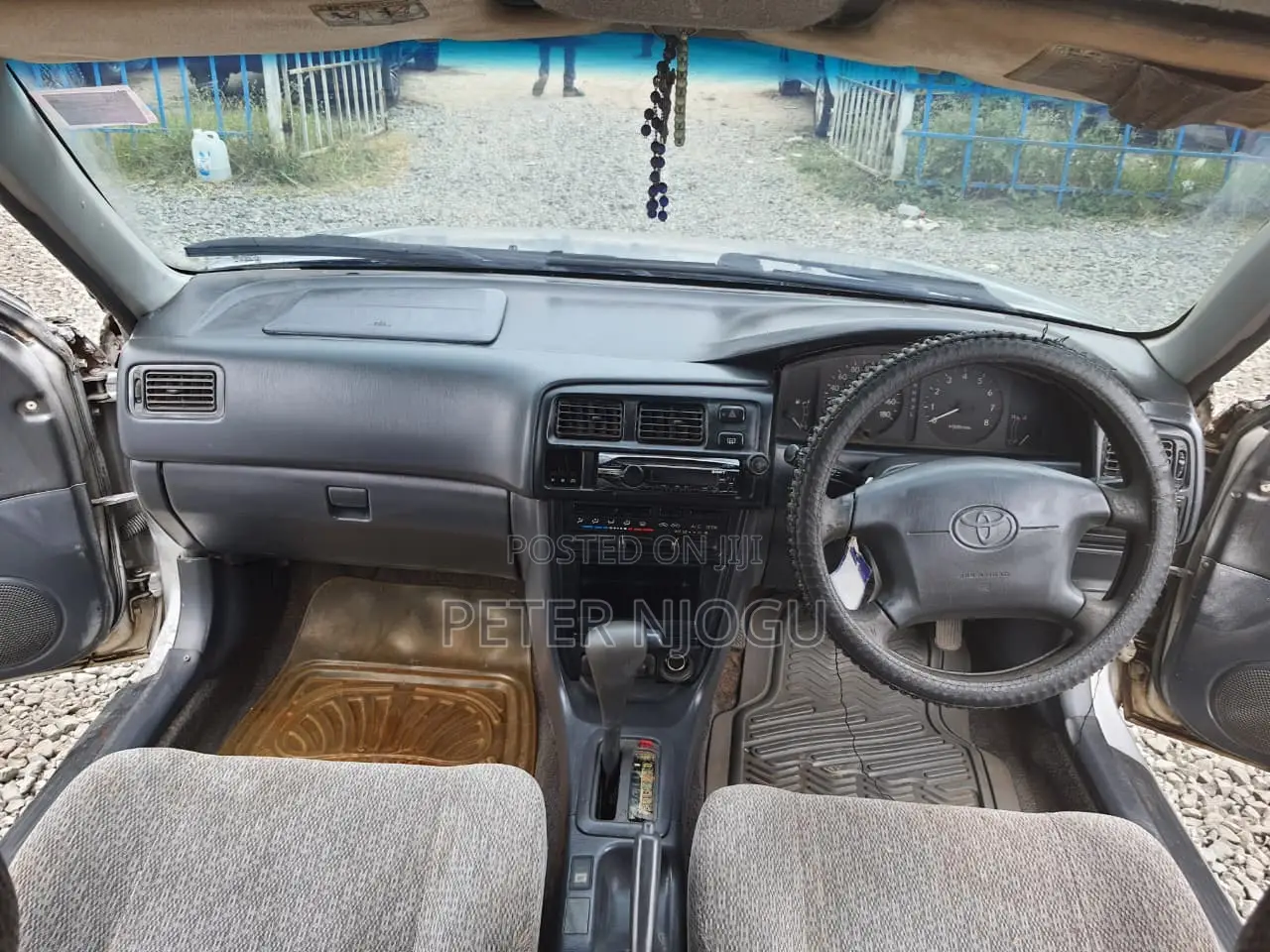 Toyota Corolla 2001 Gold