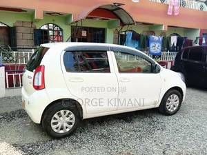 Daihatsu Boon 2015 White