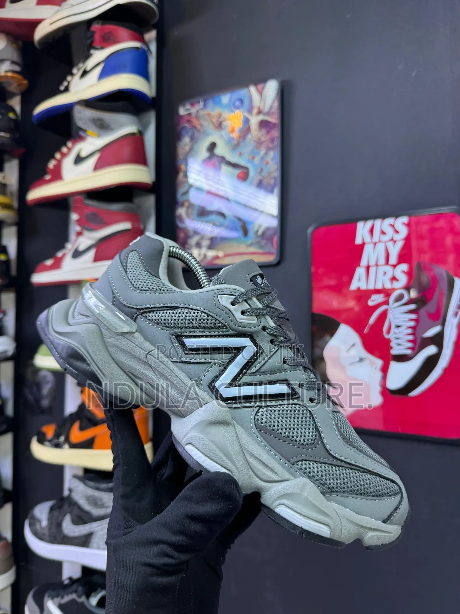 Shadow Grey New Balance 9060