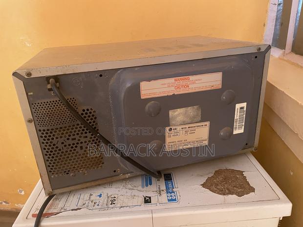 LG Microwave - thumbnail 5