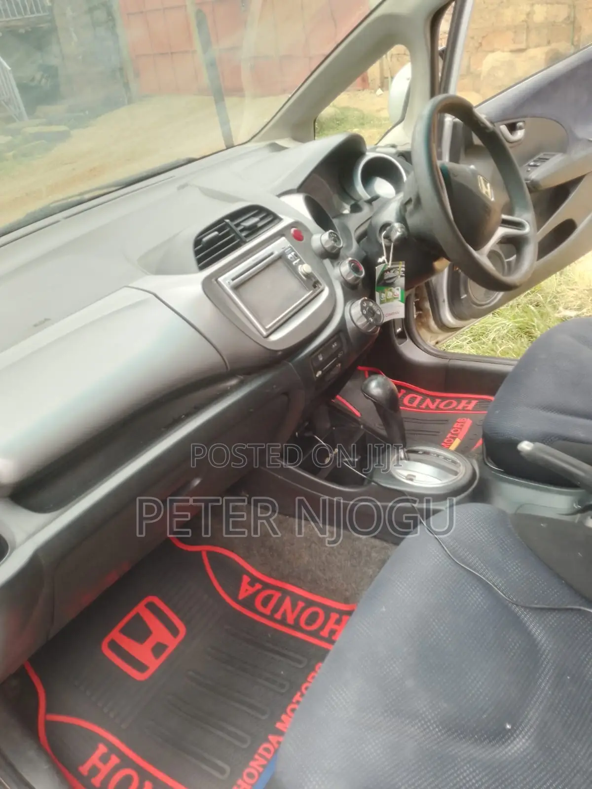 Honda Fit 2012 Gold