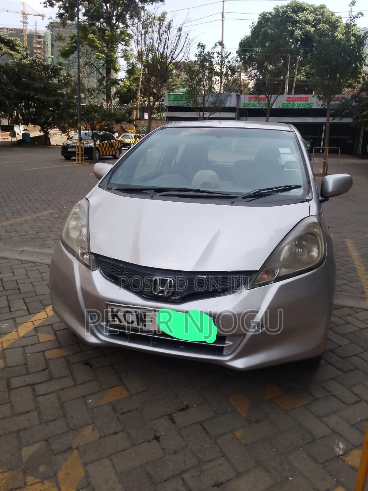 Honda Fit 2012 Gold