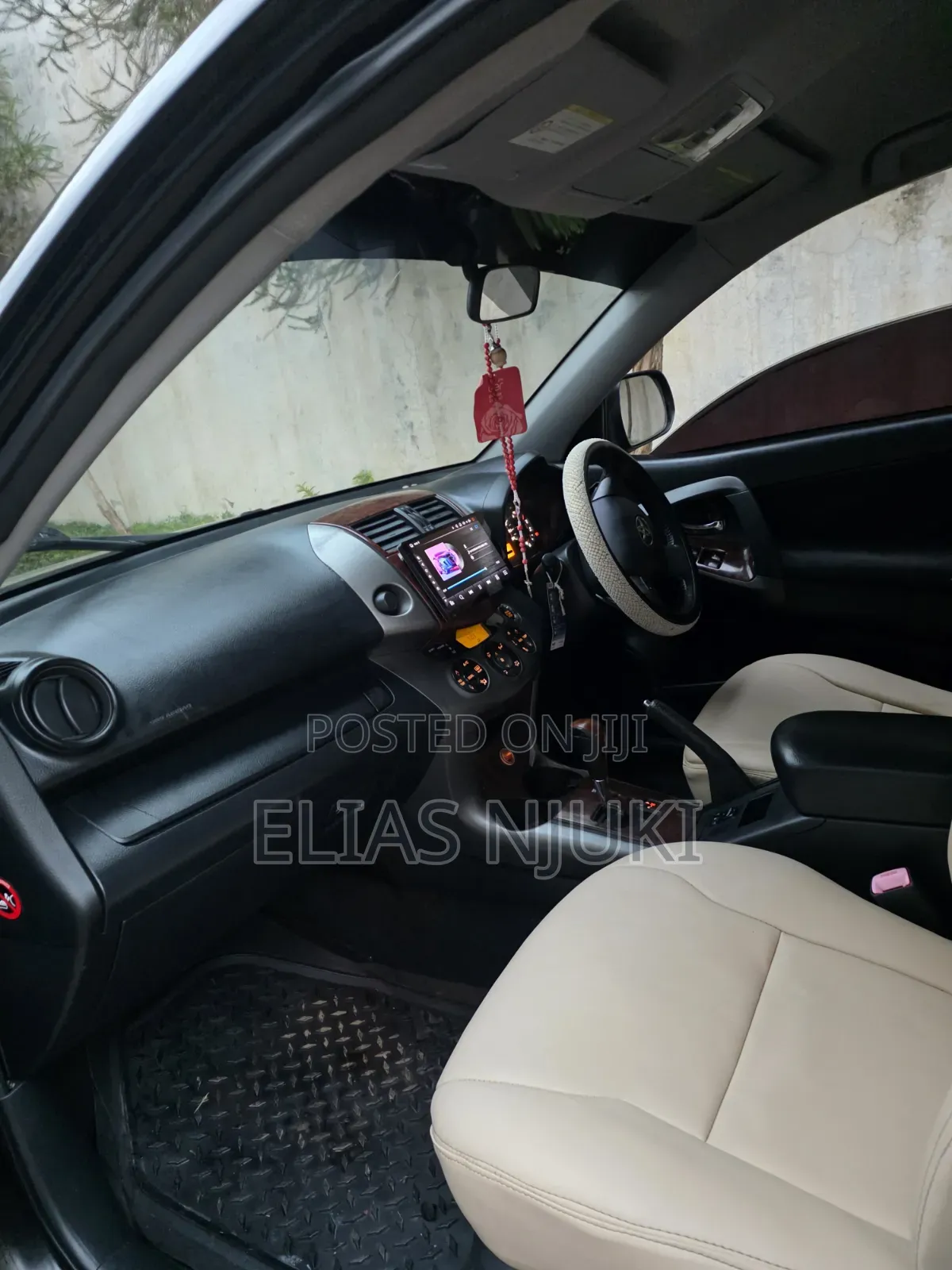 Toyota Vanguard 2013 Black