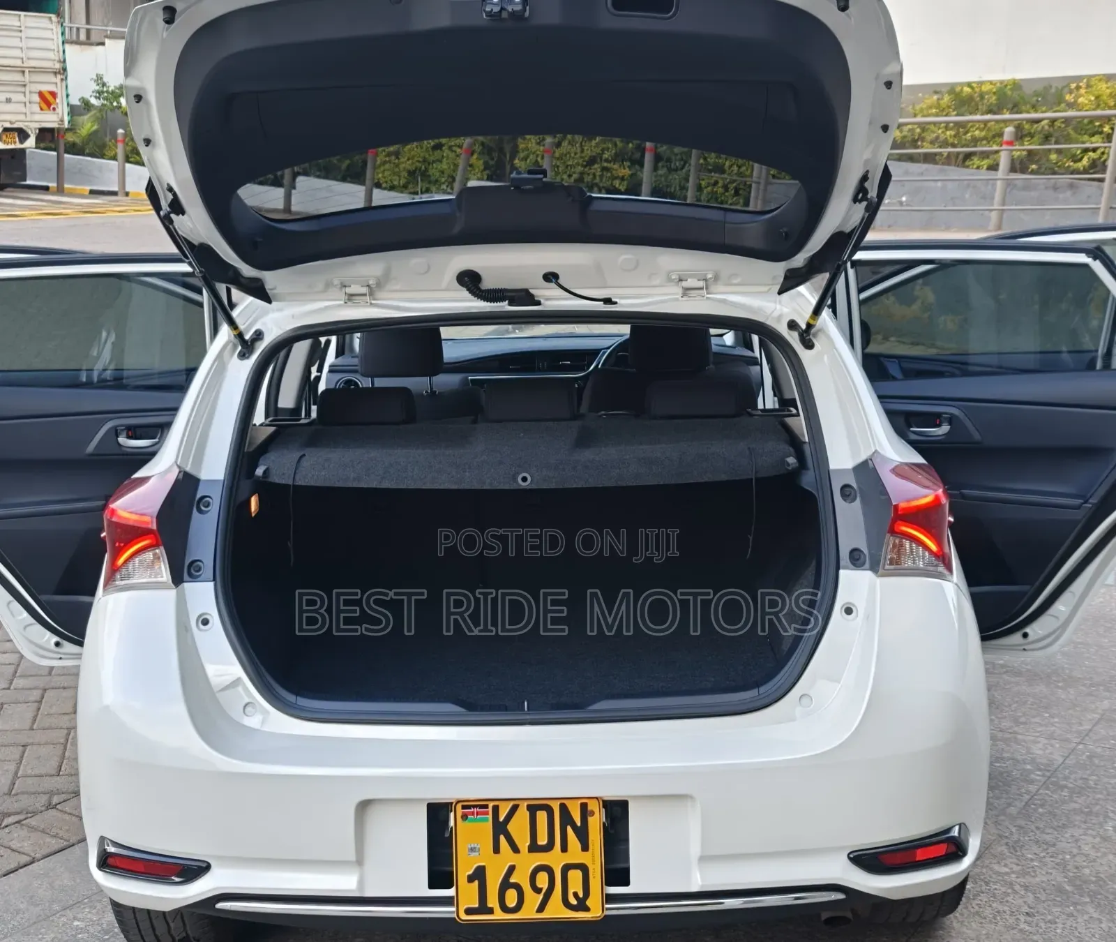 Toyota Auris 2017 White
