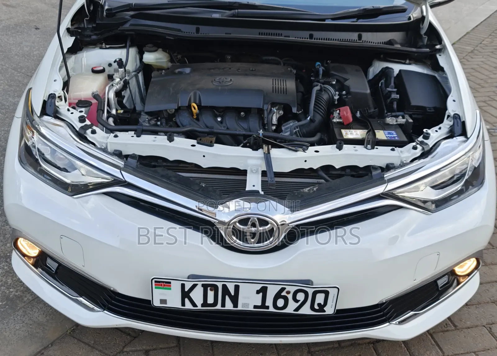 Toyota Auris 2017 White