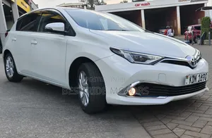Toyota Auris 2017 White