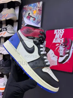 Retro Jordan 1 Shoe