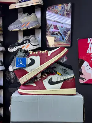 Retro Jordan 1 Shoe