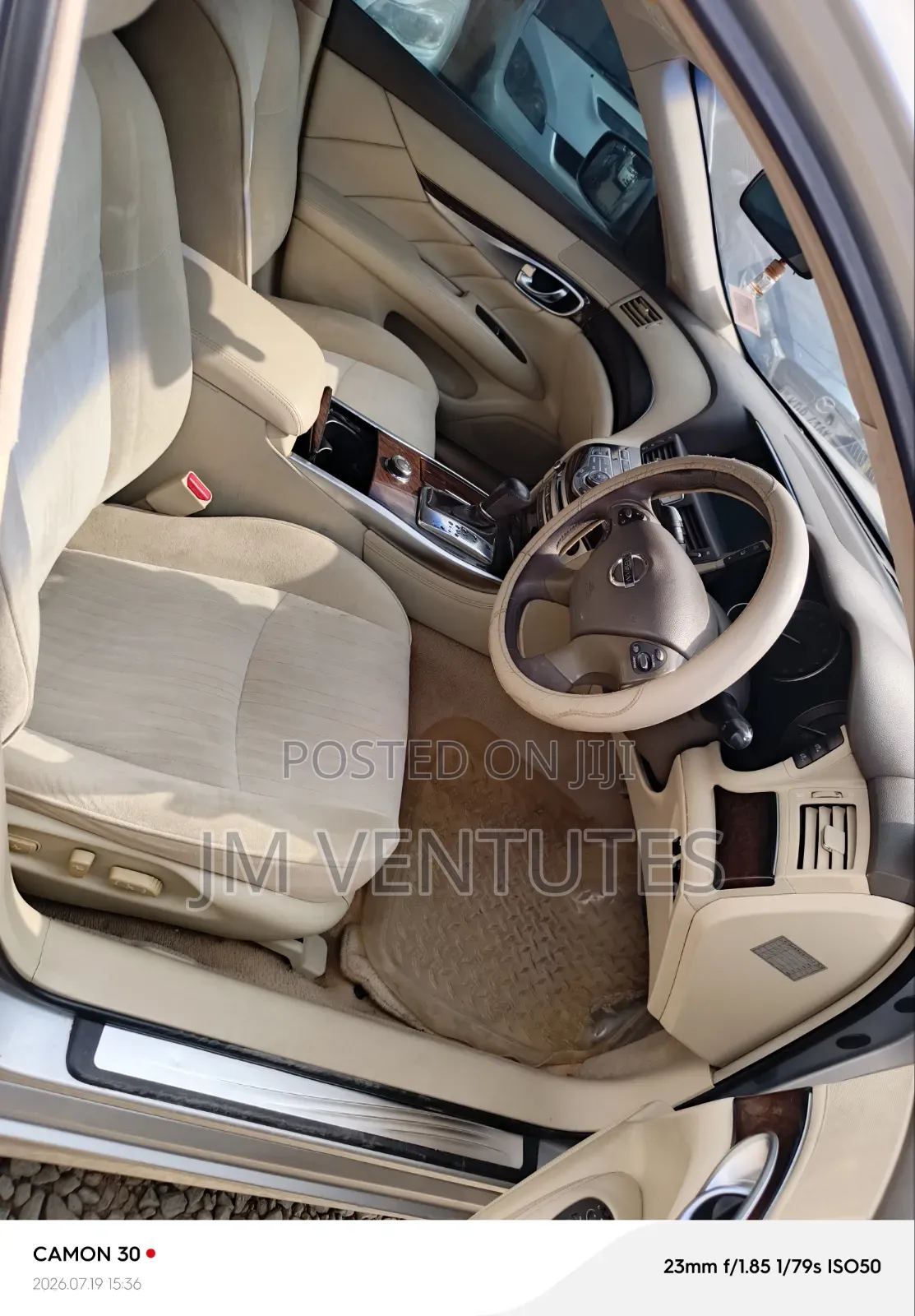 Nissan Fuga 2011 Silver