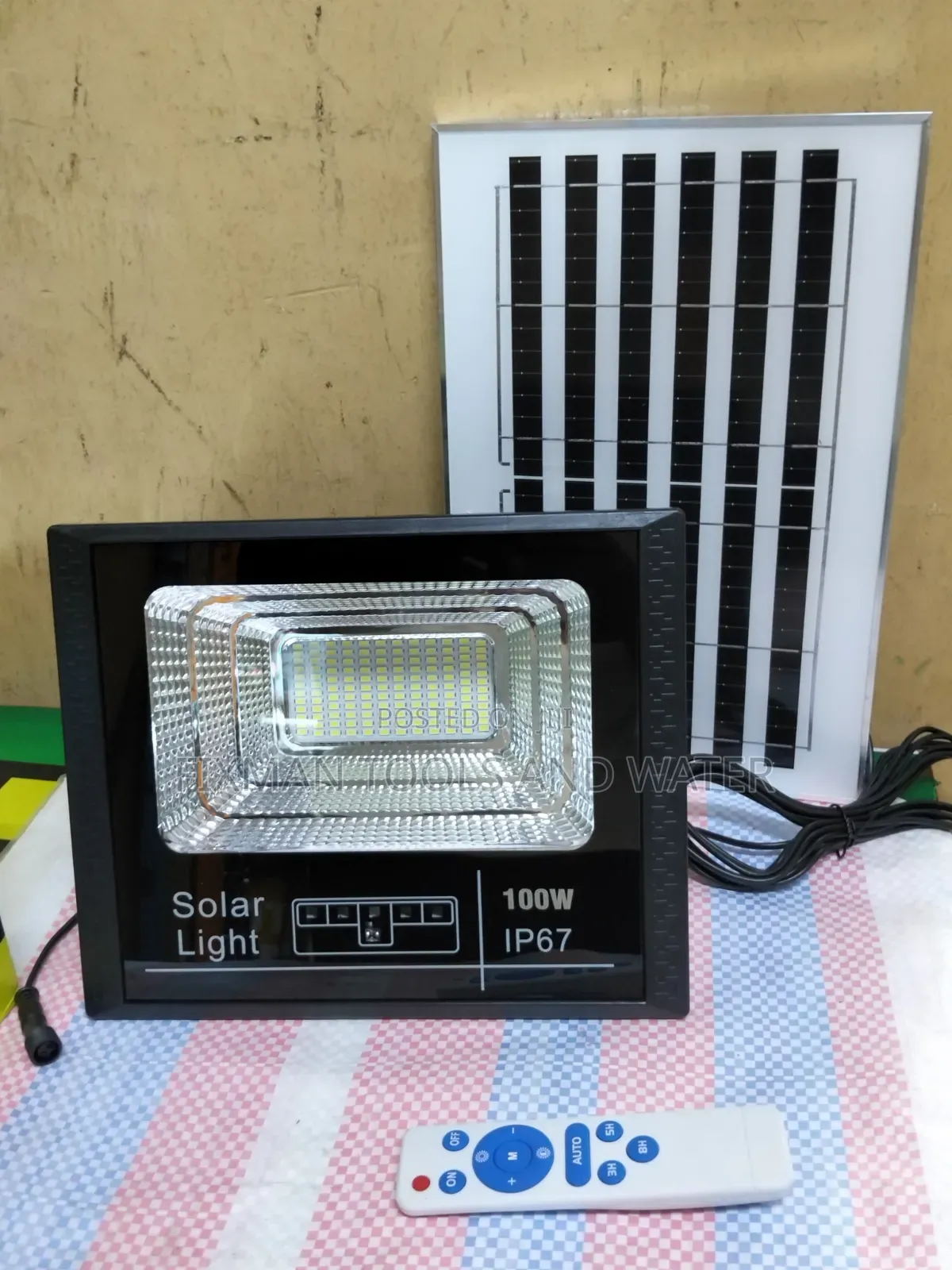 Solar Security Flood Light 100watts IP 68