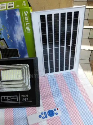 Best SOLAR FLOOD LIGHT 200 WATTS IP 68 With Remote