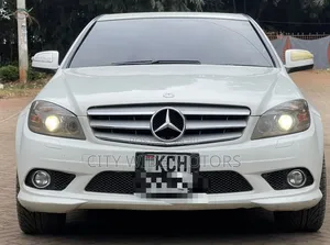 Mercedes-Benz C200 2009 White