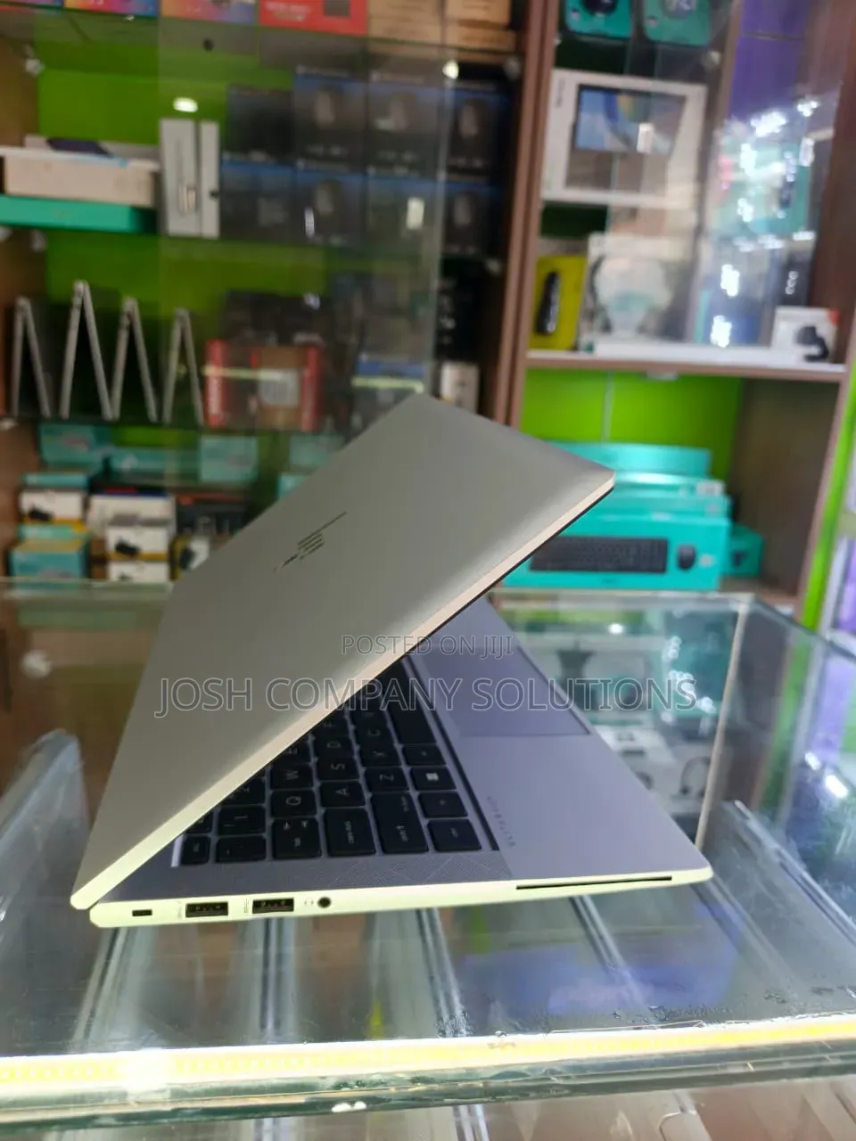 Laptop HP EliteBook 830 G8 16GB Intel Core i7 SSD 512GB
