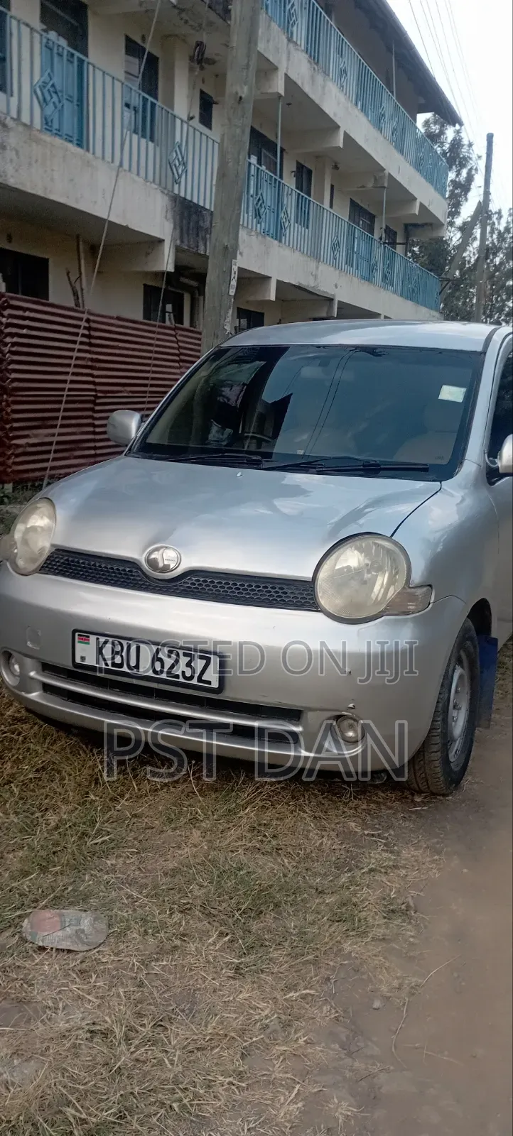 Toyota Sienta 2006 Silver