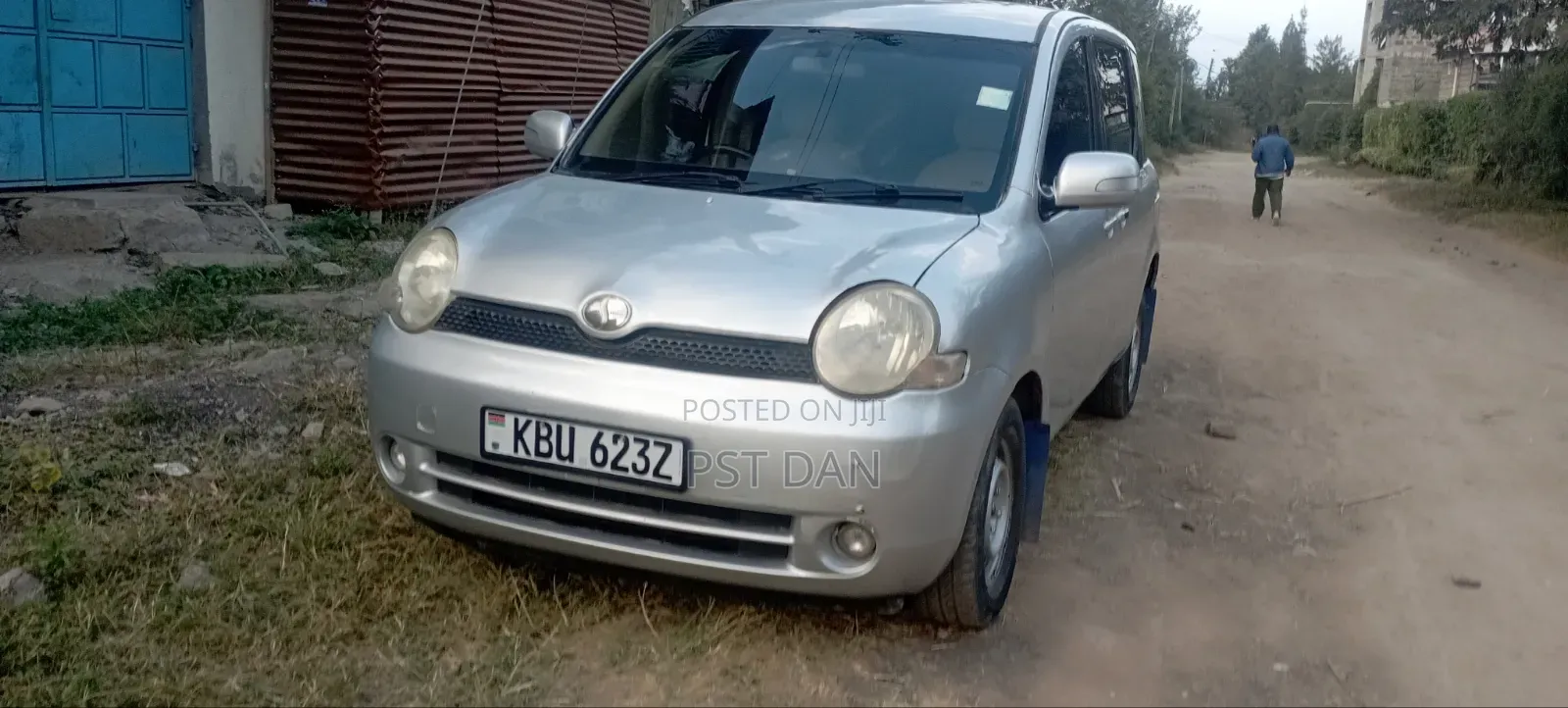 Toyota Sienta 2006 Silver