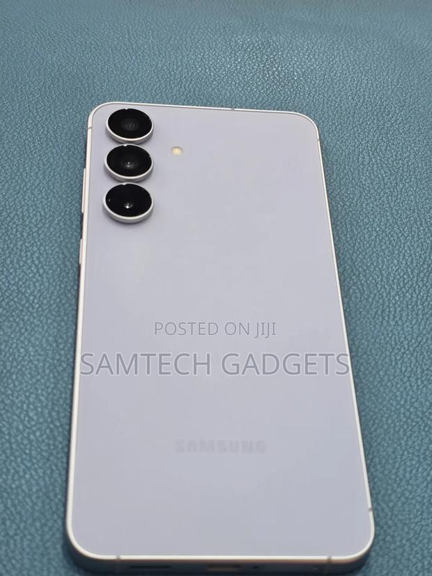 Samsung Galaxy S25 FE 128 GB Blue - main view