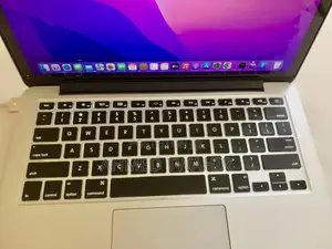 Laptop Apple MacBook Pro 8GB Intel Core i5 SSD 512GB