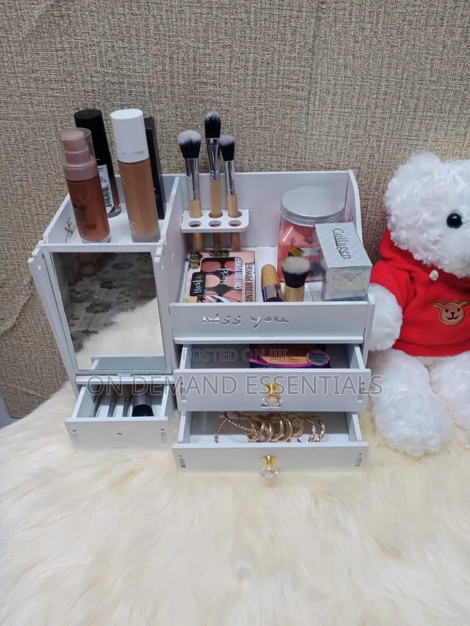 Multi-Storey Make-Up Organizer Drawer
