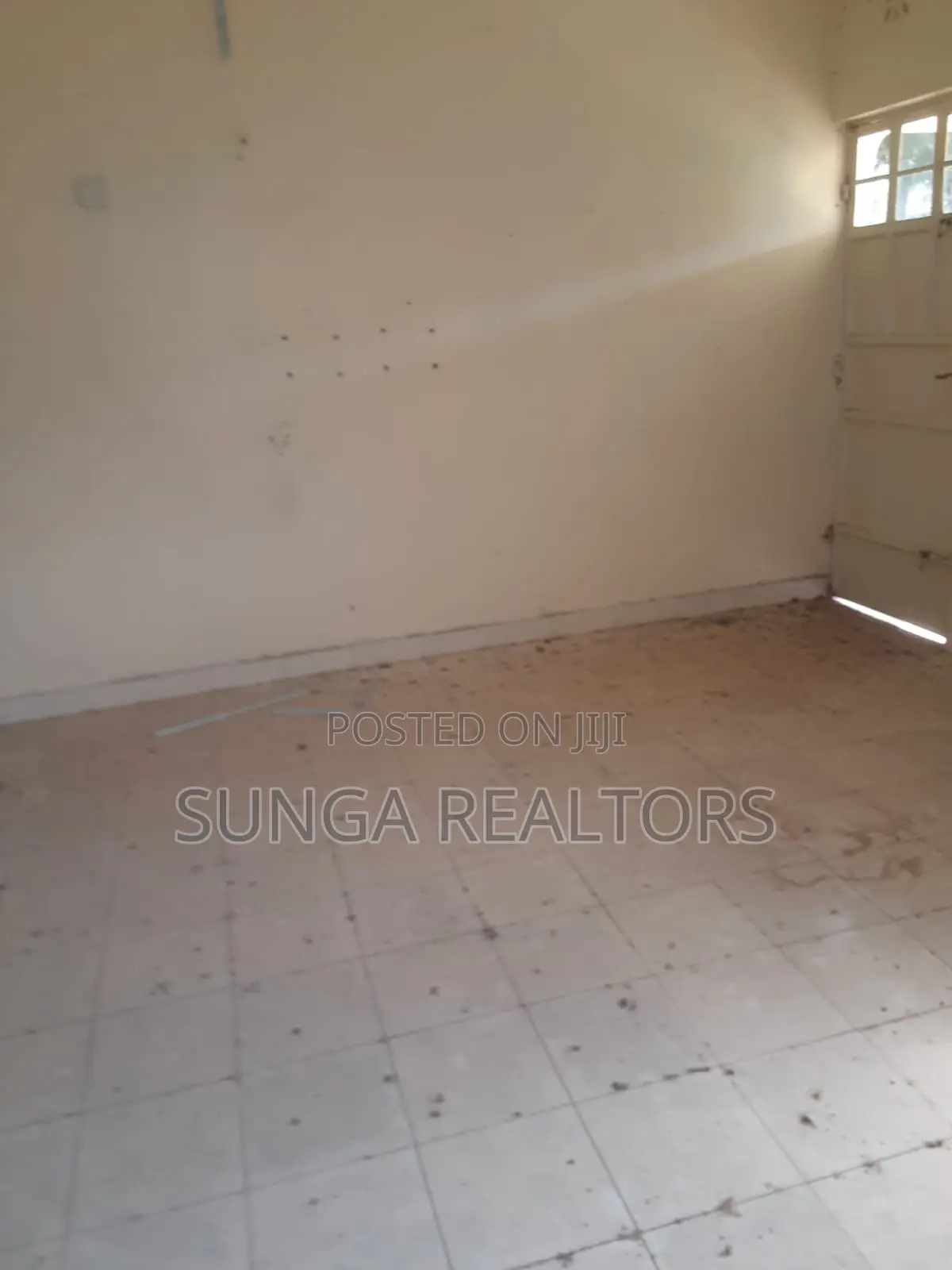3bdrm Bungalow in Gataka Road for sale