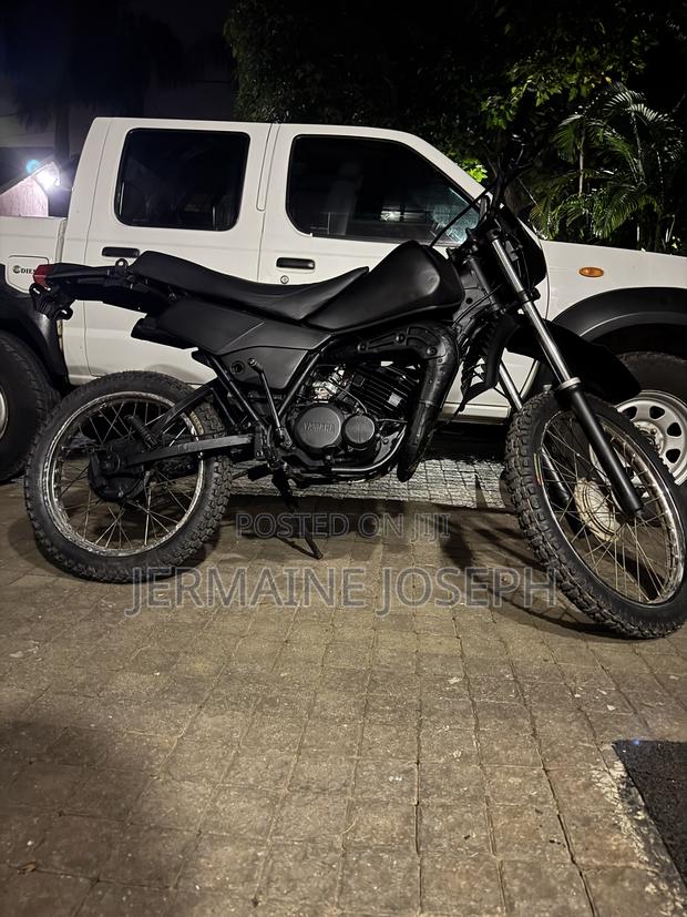Yamaha DT125 2000 Black - thumbnail 4