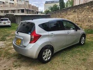 Nissan Note 2013 Silver