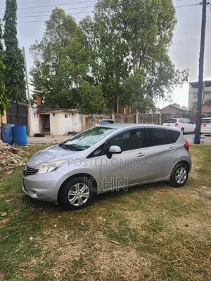 Nissan Note 2013 Silver