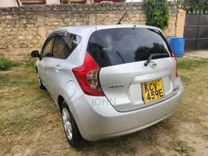 Nissan Note 2013 Silver