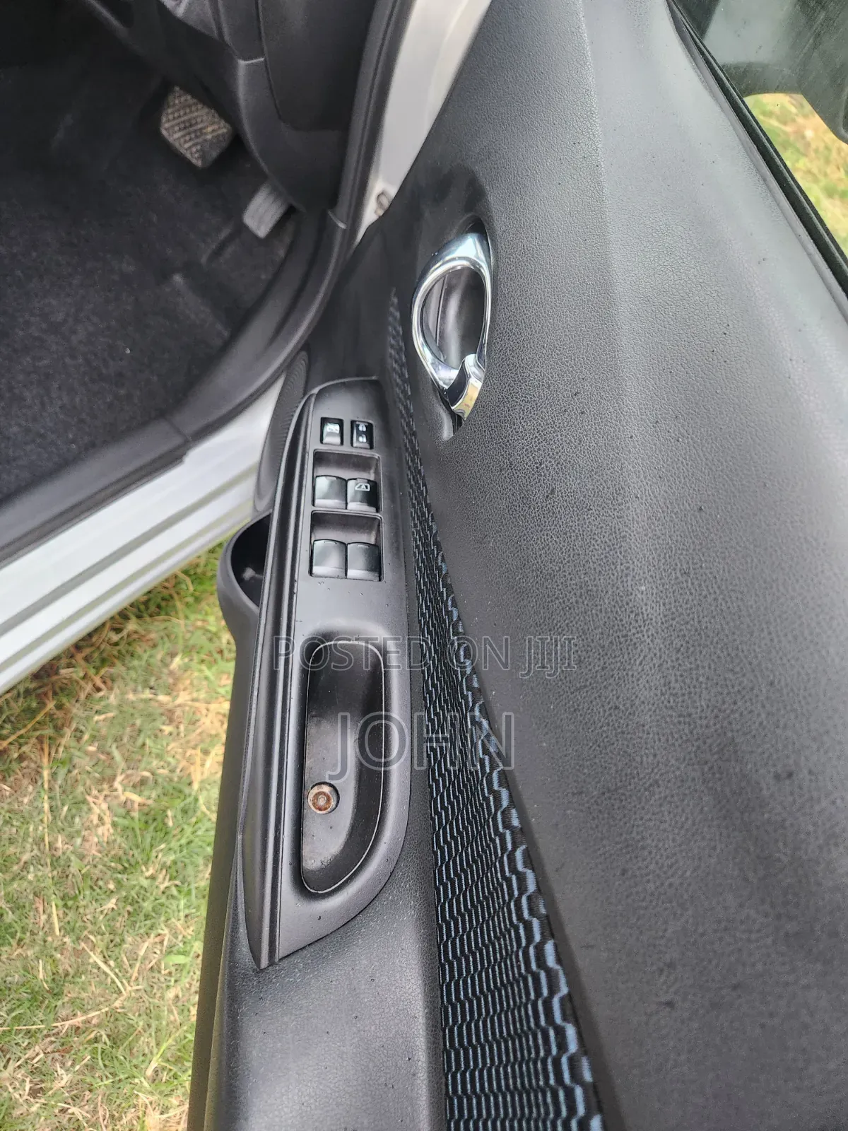 Nissan Note 2013 Silver
